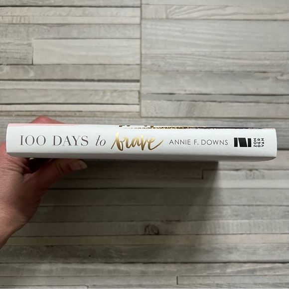 📖 100 Days to Brave by Annie F. Downs (Hardcover) - Picture 3 of 10